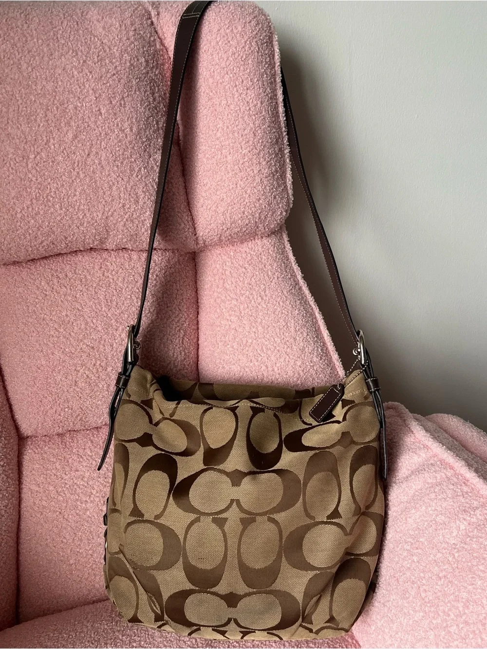 Coach Signature Hobo Shoulder / Crossbody Bag